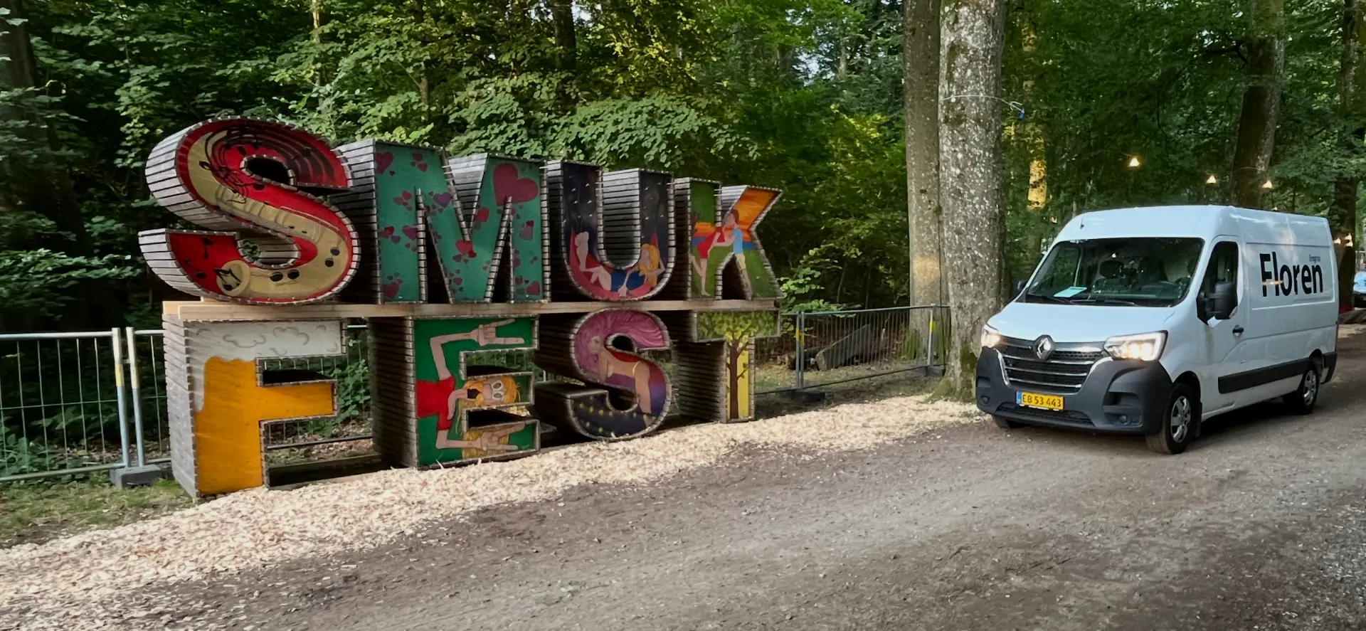 Floren firmabil ved Smukfest